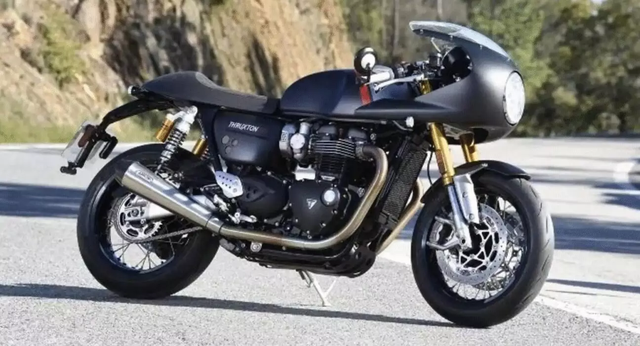 Triumph Thruxton 400 : రాయల్ ఎన్ఫీల్డ్కు గట్టి పోటీ.. అద్భుతమైన డిజైన్, పవర్ఫుల్ ఇంజిన్తో కొత్త బైక్ Triumph Thruxton 400 : రాయల్ ఎన్ఫీల్డ్కు గట్టి పోటీ.. అద్భుతమైన డిజైన్, పవర్ఫుల్ ఇంజిన్తో కొత్త బైక్