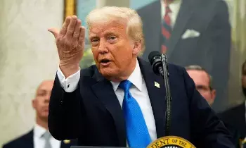 Donald Trump : భారత్పై 50% టారిఫ్లు విధించిన ట్రంప్.. ఇప్పుడు సెకండరీ శాంక్షన్స్ హెచ్చరిక Donald Trump : భారత్పై 50% టారిఫ్లు విధించిన ట్రంప్.. ఇప్పుడు సెకండరీ శాంక్షన్స్ హెచ్చరిక