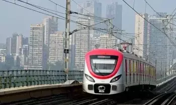 Metro : రికార్డు క్రియేట్ చేసిన మెట్రో.. ప్రతి రోజూ 1.12కోట్ల మంది ప్రయాణం