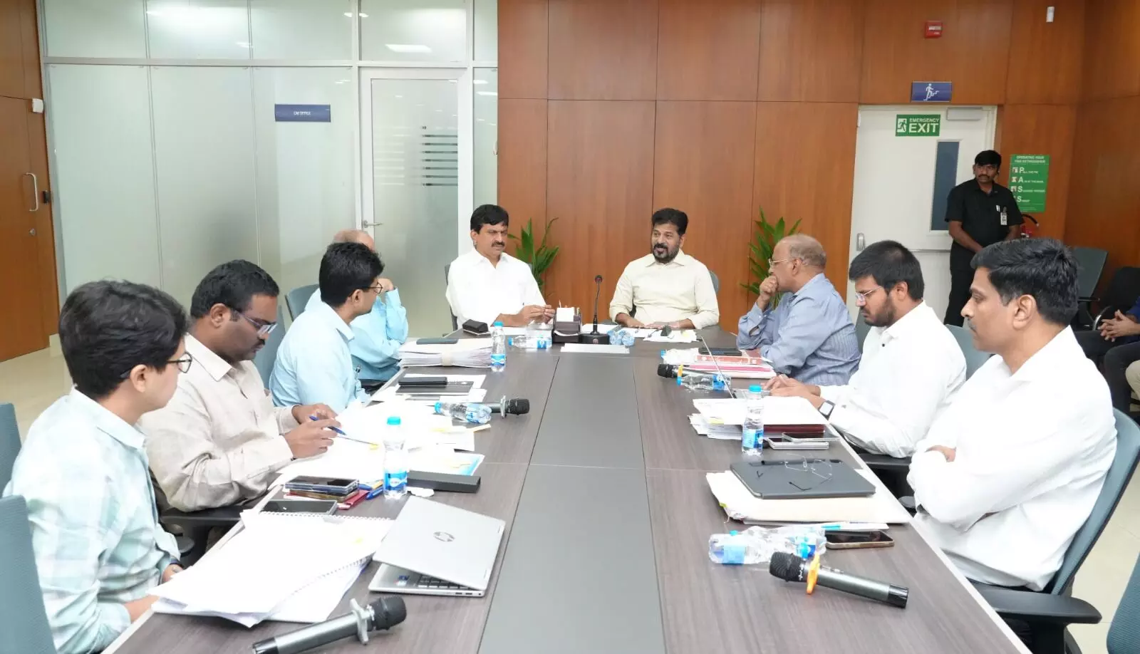 CM Revanth : భూధార్ నెంబర్ల కేటాయింపునకు ప్రణాళికలు రూపొందించాలి CM Revanth : భూధార్ నెంబర్ల కేటాయింపునకు ప్రణాళికలు రూపొందించాలి