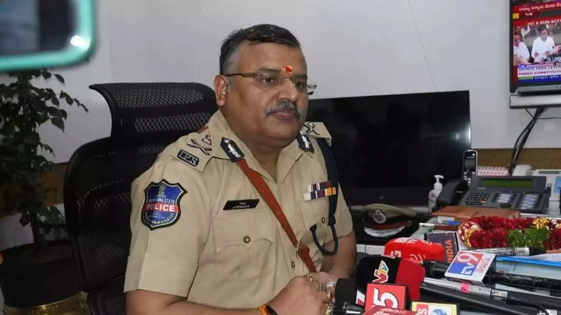 Telangana Dgp Jitendar : తెలంగాణలో త్వరలో టూరిస్ట్ పోలీస్ Telangana Dgp Jitendar : తెలంగాణలో త్వరలో టూరిస్ట్ పోలీస్
