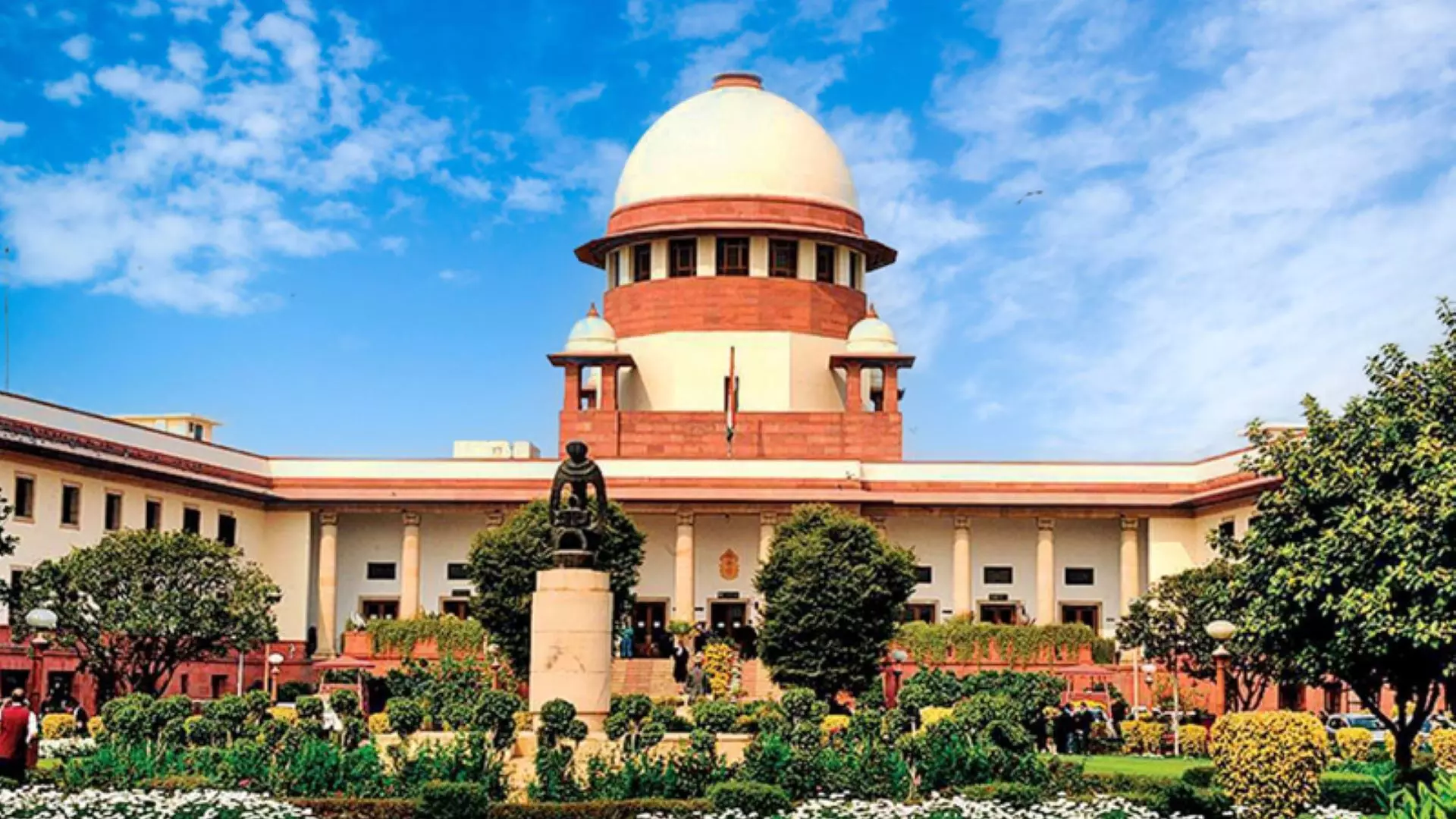Supreme Court : కొమ్మినేని శ్రీనివాసరావుకు సుప్రీంకోర్టు రెగ్యులర్ బెయిల్ Supreme Court : కొమ్మినేని శ్రీనివాసరావుకు సుప్రీంకోర్టు రెగ్యులర్ బెయిల్