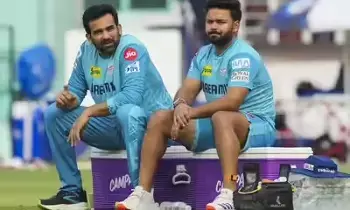 Zaheer Khan Out: లక్నో సూపర్ జెయింట్స్ కు బిగ్ షాక్.. జహీర్ ఖాన్ ఔట్ ! Zaheer Khan Out: లక్నో సూపర్ జెయింట్స్ కు బిగ్ షాక్.. జహీర్ ఖాన్ ఔట్ !