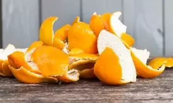 Orange Peels: ఆరెంజ్ తొక్కను పడేస్తున్నారా...? ఈ లాభాలు తెలిస్తే షాకే.. Orange Peels: ఆరెంజ్ తొక్కను పడేస్తున్నారా...? ఈ లాభాలు తెలిస్తే షాకే..