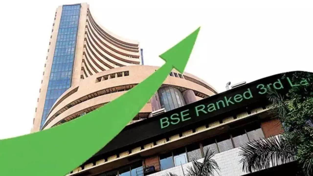 Stock Market : స్టాక్ మార్కెట్ బూమ్.. 10నిమిషాల్లో రూ.5లక్షల కోట్లు సంపాదించిన ఇన్వెస్టర్లు Stock Market : స్టాక్ మార్కెట్ బూమ్.. 10నిమిషాల్లో రూ.5లక్షల కోట్లు సంపాదించిన ఇన్వెస్టర్లు
