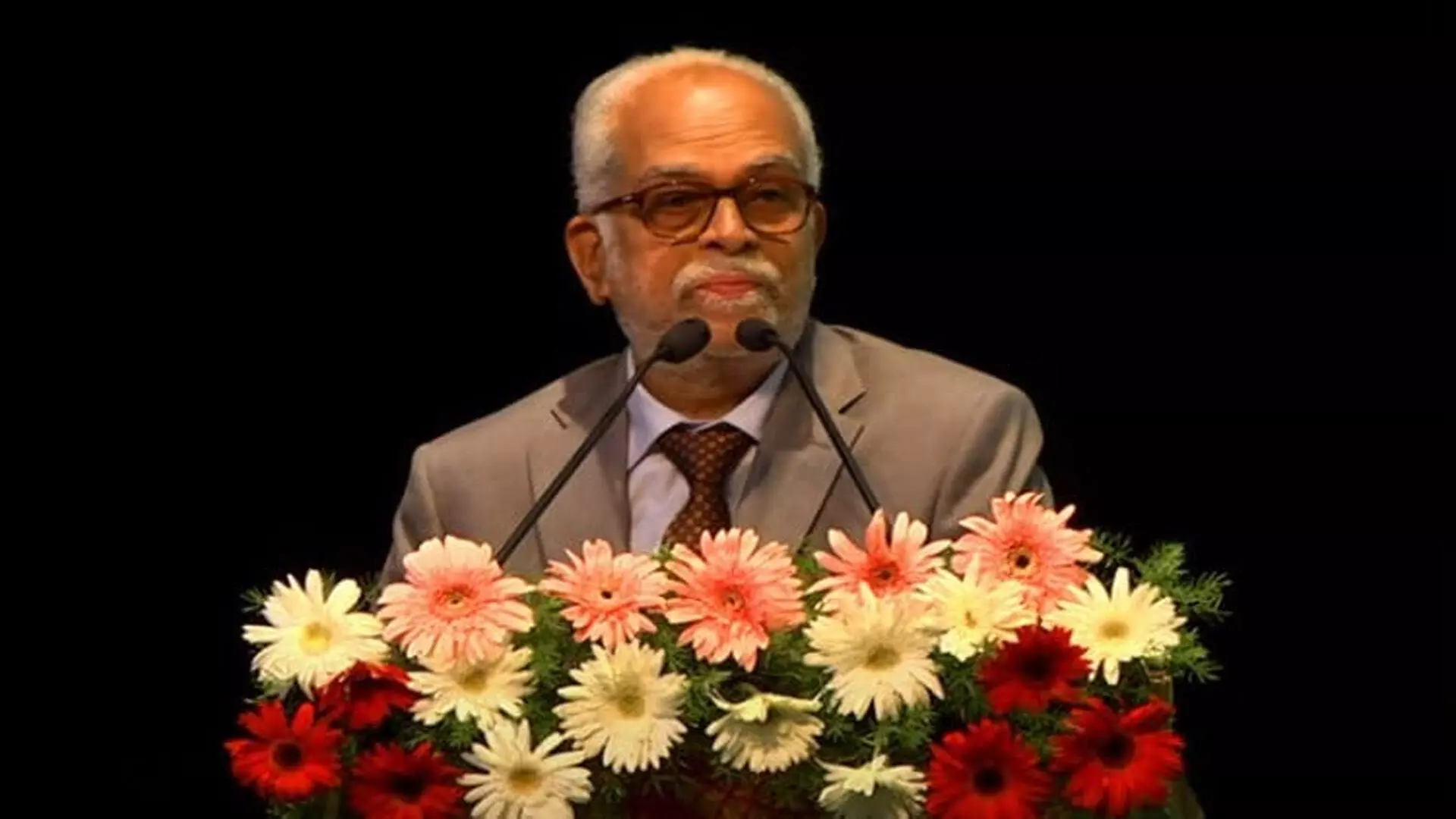 Vise President Elections : ఇండియా కూటమి అభ్యర్ధిగా జస్టిస్ సుదర్శన్రెడ్డి Vise President Elections : ఇండియా కూటమి అభ్యర్ధిగా జస్టిస్ సుదర్శన్రెడ్డి