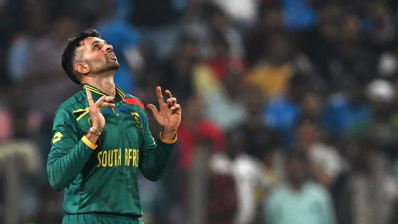 South Africa Grand Victory: చెలరేగిన కేశవ్.. తొలి వన్డేలో ఆసిస్ పై సౌతాఫ్రికా గ్రాండ్ విక్టరీ South Africa Grand Victory: చెలరేగిన కేశవ్.. తొలి వన్డేలో ఆసిస్ పై సౌతాఫ్రికా గ్రాండ్ విక్టరీ