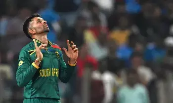 South Africa Grand Victory: చెలరేగిన కేశవ్.. తొలి వన్డేలో ఆసిస్ పై సౌతాఫ్రికా గ్రాండ్ విక్టరీ South Africa Grand Victory: చెలరేగిన కేశవ్.. తొలి వన్డేలో ఆసిస్ పై సౌతాఫ్రికా గ్రాండ్ విక్టరీ