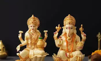 Lord Ganesha: గణపతిని లక్ష్మీ దేవితో కలిపి ఎందుకు పూజించాలి?
