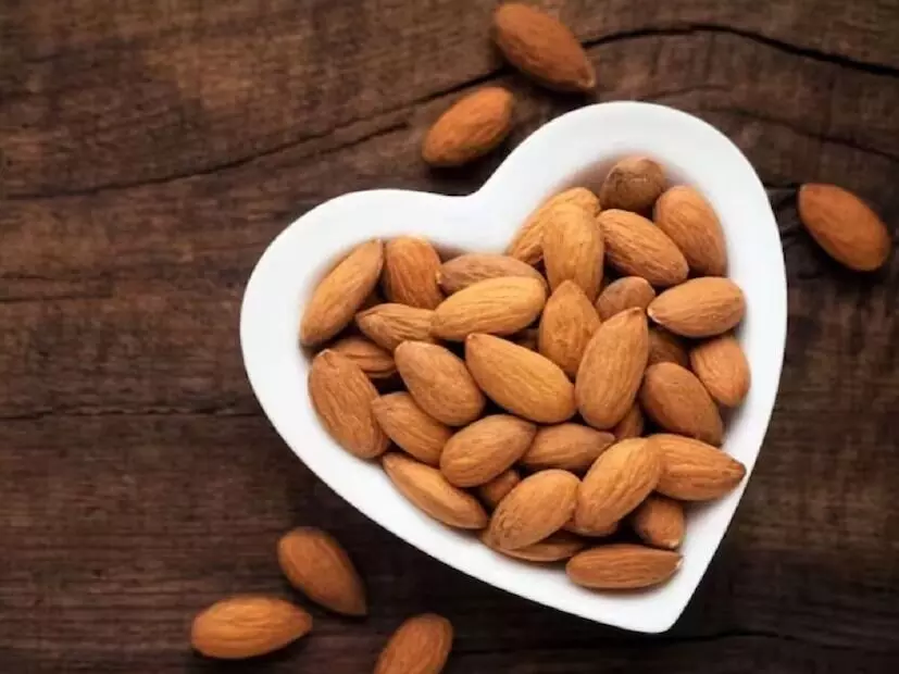 Almonds: బాదం తింటే ఈ రోగాలు మాయం Almonds: బాదం తింటే ఈ రోగాలు మాయం