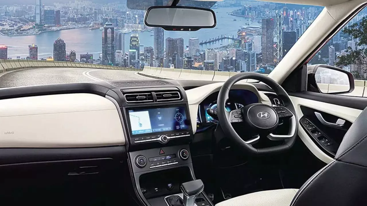 Upcoming SUVs : క్రెటాకు రెండు వైపులా పోటీ.. మారుతి, టాటా నుంచి అదిరిపోయే కార్లు Upcoming SUVs : క్రెటాకు రెండు వైపులా పోటీ.. మారుతి, టాటా నుంచి అదిరిపోయే కార్లు