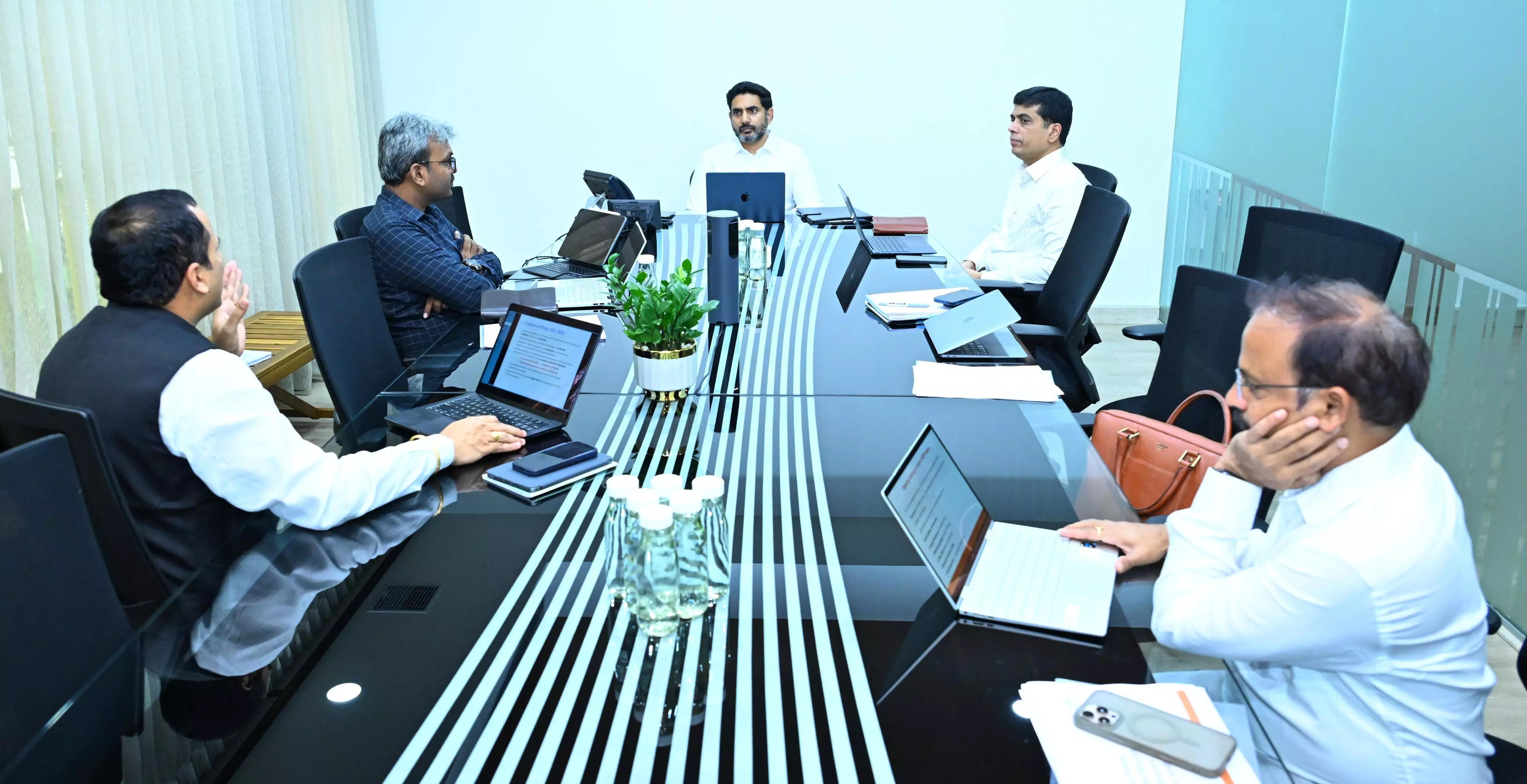 Higher Education : ఇకపై టీచర్ పోస్టుల భర్తీకి ప్రతిఏటా డిఎస్సీ నిర్వహిస్తాం Higher Education : ఇకపై టీచర్ పోస్టుల భర్తీకి ప్రతిఏటా డిఎస్సీ నిర్వహిస్తాం