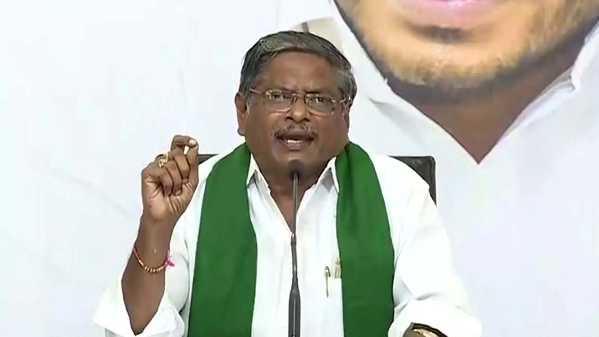 Scarcity of Urea : కేంద్రం ద్వారా యూరియా అదనపు కేటాయింపులు కోరాలి Scarcity of Urea : కేంద్రం ద్వారా యూరియా అదనపు కేటాయింపులు కోరాలి