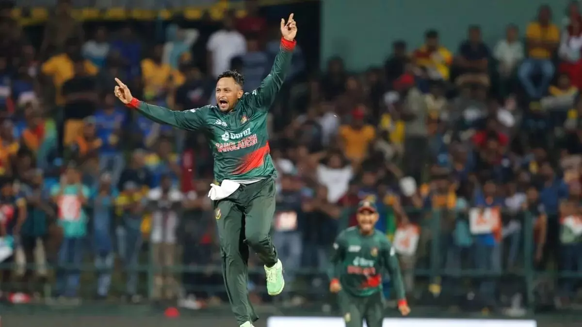 Shakib Al Hasan: బంగ్లాదేశ్ స్టార్ ఆల్-రౌండర్ షకీబ్ అల్ హసన్ అరుదైన ఘనత Shakib Al Hasan: బంగ్లాదేశ్ స్టార్ ఆల్-రౌండర్ షకీబ్ అల్ హసన్ అరుదైన ఘనత
