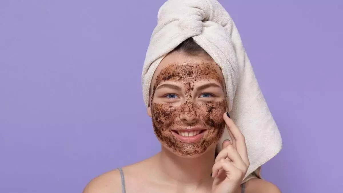 Ragi Face Pack: అందంగా మెరిసిపోవాలా? ఇంట్లోనే ఇలా రాగి ఫేస్ ప్యాక్ తయారు చేసుకోండి Ragi Face Pack: అందంగా మెరిసిపోవాలా? ఇంట్లోనే ఇలా రాగి ఫేస్ ప్యాక్ తయారు చేసుకోండి