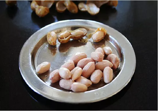 Peanuts: ఆరోగ్యానికి సూపర్ ఫుడ్ నానబెట్టిన వేరుశనగలు Peanuts: ఆరోగ్యానికి సూపర్ ఫుడ్ నానబెట్టిన వేరుశనగలు