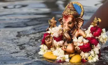 Lord Ganesha: వినాయకుడి విగ్రహాన్ని ఎందుకు నీటిలో నిమజ్జనం చేస్తారు?