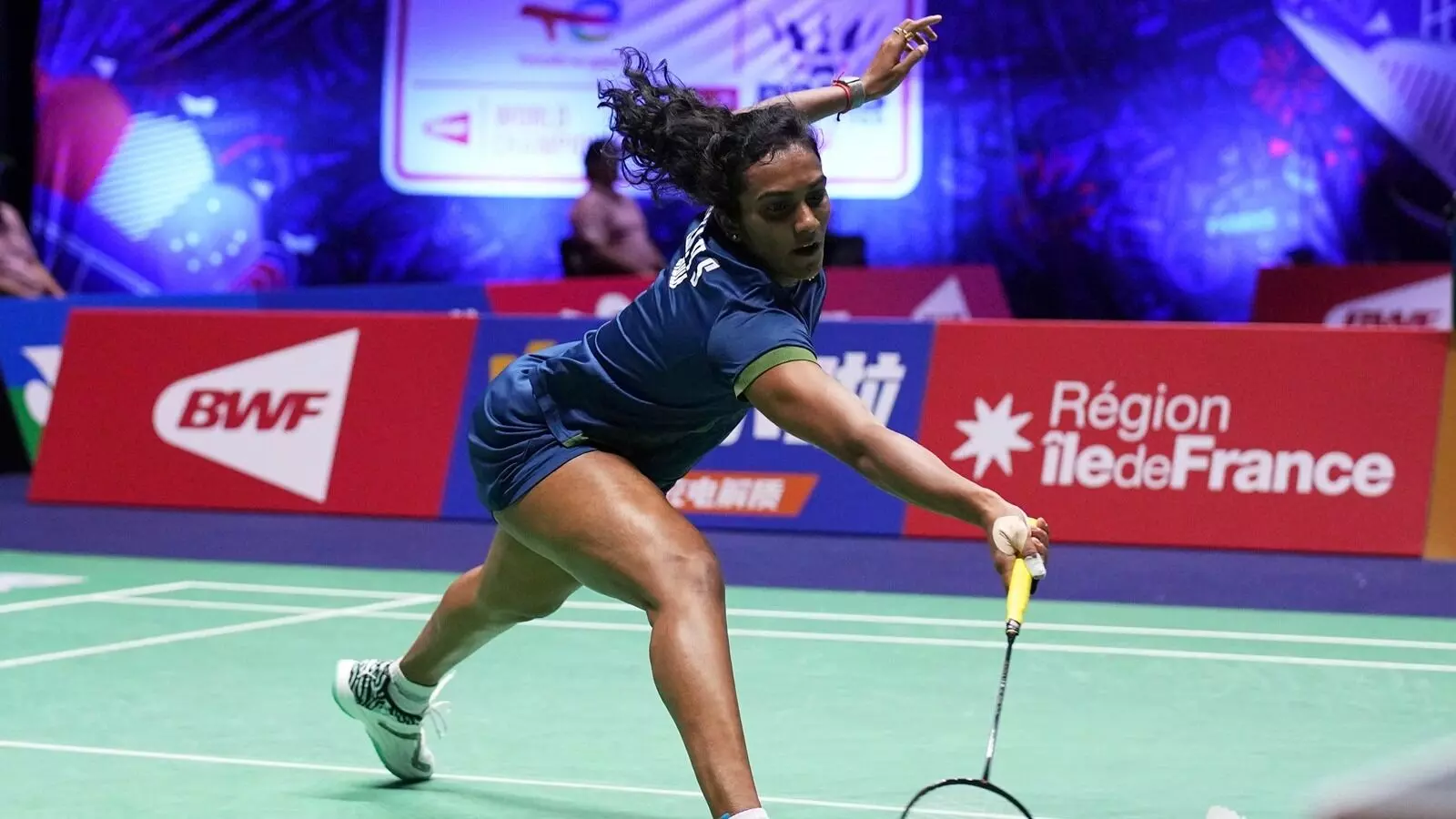 BWF World Championships: BWF వరల్డ్ చాంపియిన్ షిప్..క్వార్టర్ ఫైనల్ కు సింధు BWF World Championships: BWF వరల్డ్ చాంపియిన్ షిప్..క్వార్టర్ ఫైనల్ కు సింధు