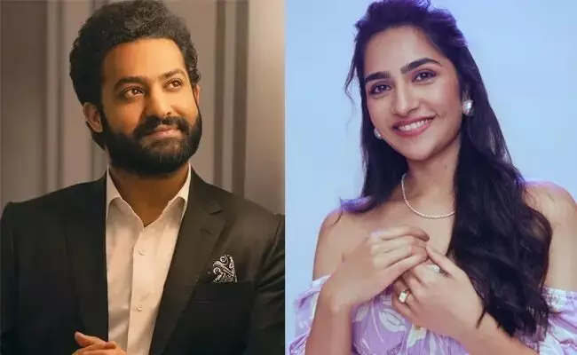 Rukmini Vasanth: ఎన్టీఆర్ ‘డ్రాగన్’లో హీరోయిన్ గా రుక్మిణీ వసంత్ Rukmini Vasanth: ఎన్టీఆర్ ‘డ్రాగన్’లో హీరోయిన్ గా రుక్మిణీ వసంత్