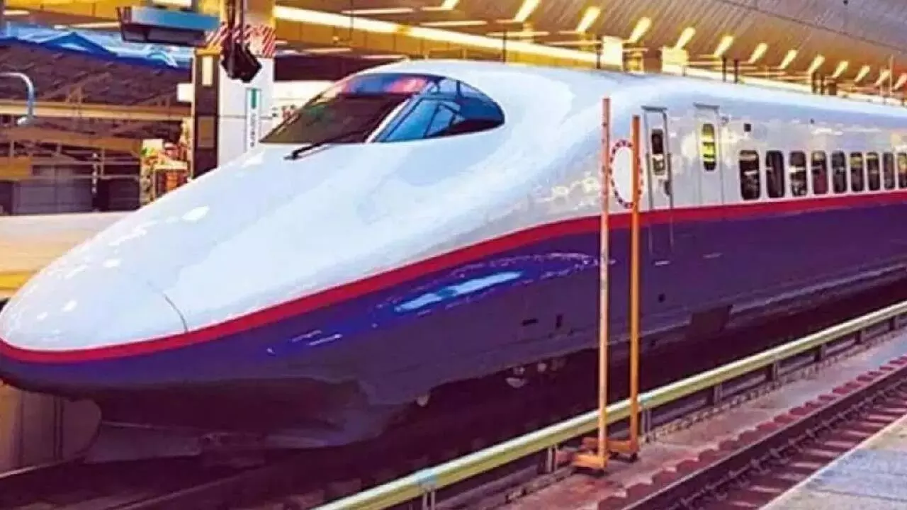 Bullet Train : దేశంలో 7,000 కి.మీ నెట్వర్క్.. సౌతిండియాలోని 4 నగరాల్లో బుల్లెట్ రైలుకు సర్వే Bullet Train : దేశంలో 7,000 కి.మీ నెట్వర్క్.. సౌతిండియాలోని 4 నగరాల్లో బుల్లెట్ రైలుకు సర్వే