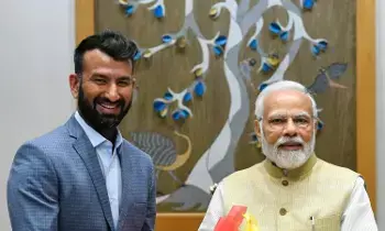 Modi Praises Pujara: నీ ఆట తీరు అద్భుతం..పుజారాపై మోదీ ప్రశంసలు Modi Praises Pujara: నీ ఆట తీరు అద్భుతం..పుజారాపై మోదీ ప్రశంసలు