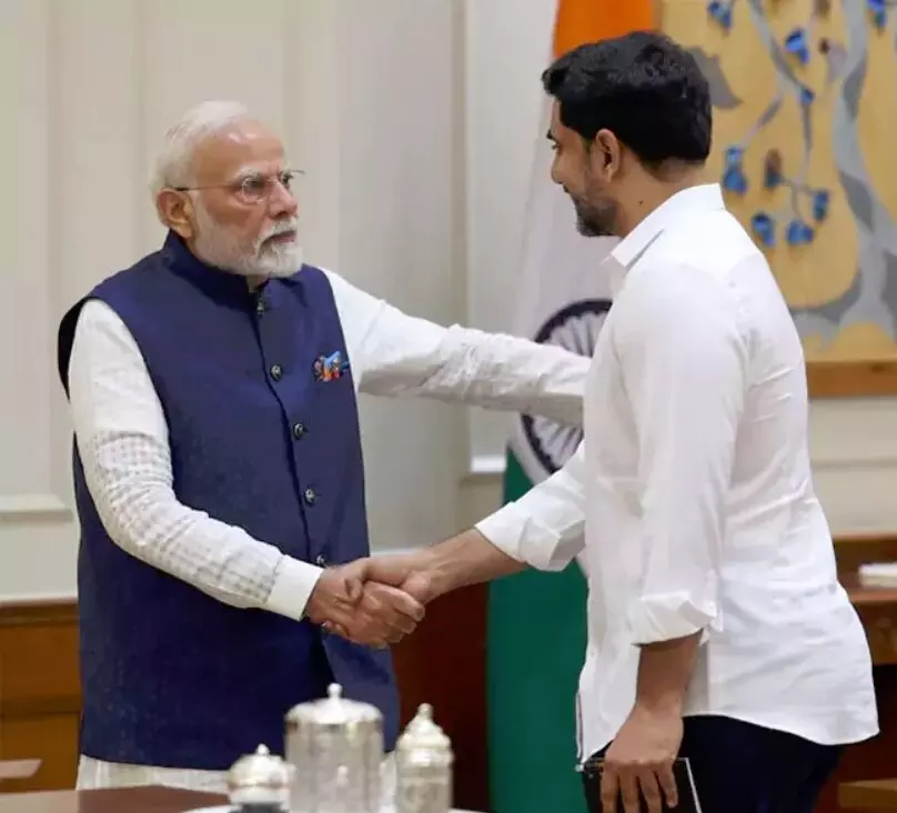 Lokesh Meets Modi: ప్రధాని నరేంద్ర మోదీతో ఏపీ మంత్రి నారా లోకేశ్ భేటీ Lokesh Meets Modi: ప్రధాని నరేంద్ర మోదీతో ఏపీ మంత్రి నారా లోకేశ్ భేటీ
