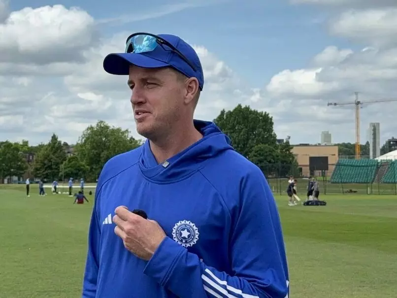 Team Indias Bowling Coach Morne Morkel: పాక్ను తేలికగా తీసుకోం: భారత బౌలింగ్ కోచ్ మోర్నే మోర్కెల్ Team Indias Bowling Coach Morne Morkel: పాక్ను తేలికగా తీసుకోం: భారత బౌలింగ్ కోచ్ మోర్నే మోర్కెల్