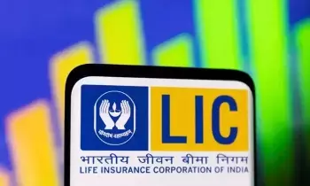 LIC : ఒక్క ప్రీమియంతో మొత్తం కుటుంబానికి హెల్త్ కవరేజీ.. ఎల్ఐసీ సూపర్ ప్లాన్ LIC : ఒక్క ప్రీమియంతో మొత్తం కుటుంబానికి హెల్త్ కవరేజీ.. ఎల్ఐసీ సూపర్ ప్లాన్