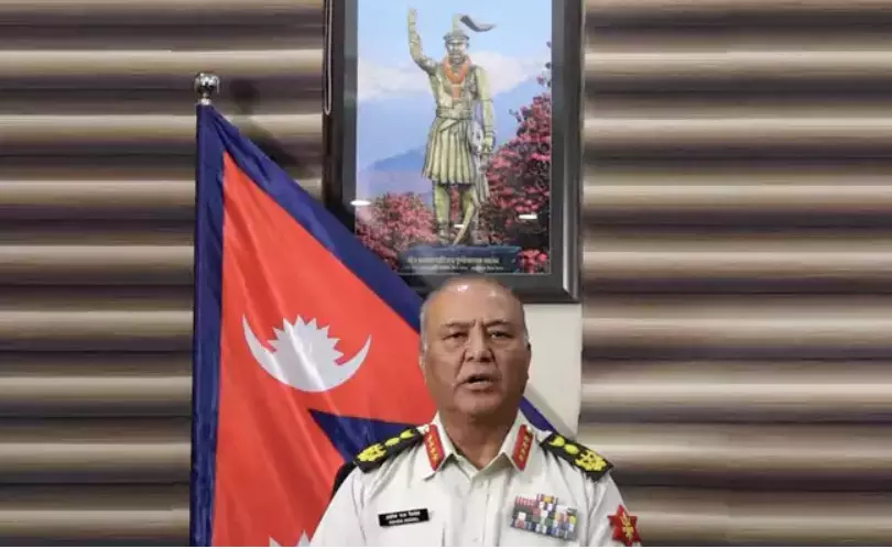Nepal: నేపాల్ సంక్షోభం నేపథ్యంలో ఆర్మీ చీఫ్ వెనక హిందూ రాజు ఫొటో... ఇది ఏదికి సంకేతం? Nepal: నేపాల్ సంక్షోభం నేపథ్యంలో ఆర్మీ చీఫ్ వెనక హిందూ రాజు ఫొటో... ఇది ఏదికి సంకేతం?