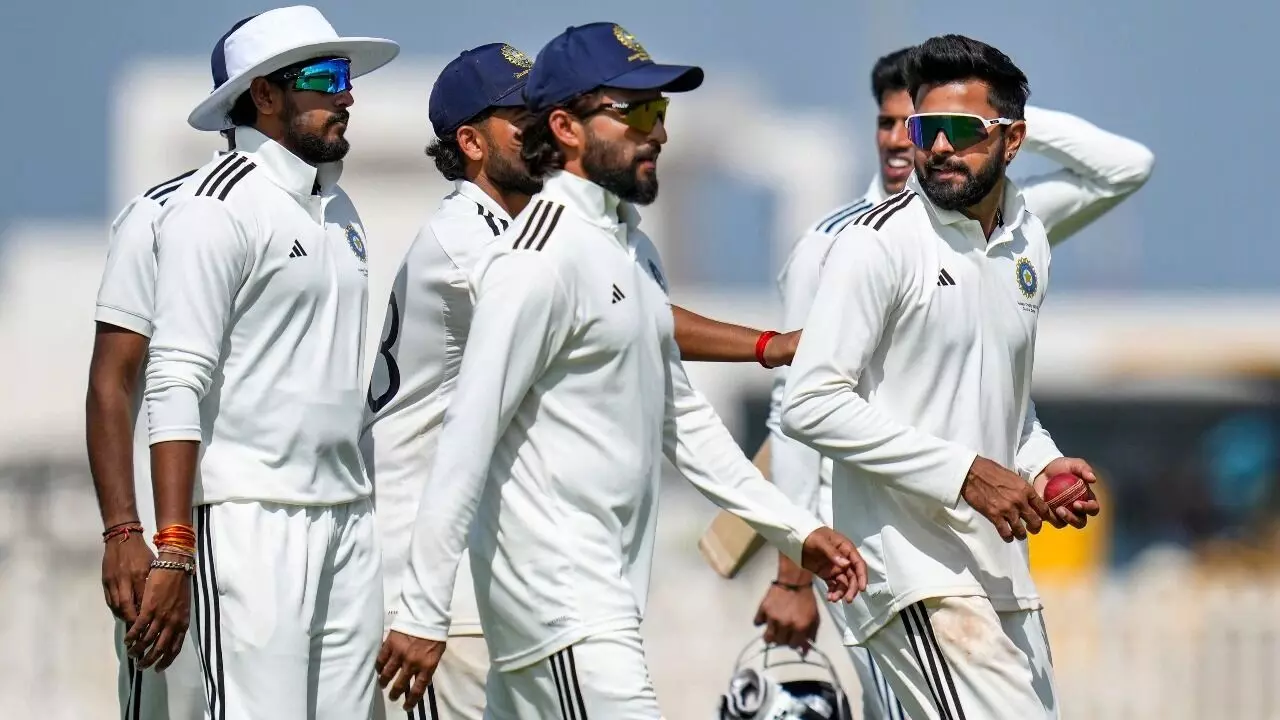 Duleep Trophy: దులీప్ ట్రోఫీ ఫైనల్ మ్యాచ్ షురూ Duleep Trophy: దులీప్ ట్రోఫీ ఫైనల్ మ్యాచ్ షురూ