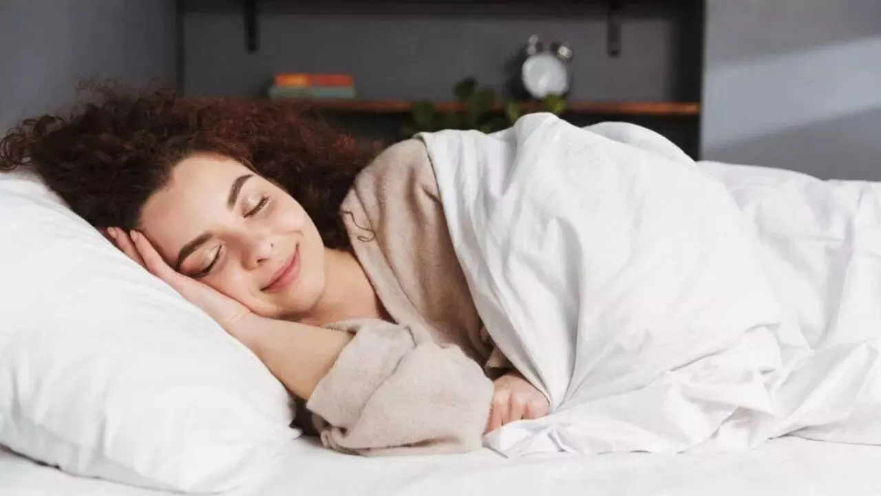 Peaceful Night’s Sleep: రాత్రి హాయిగా నిద్రపోవాలంటే ఈ చిట్కాలు పాటించండి Peaceful Night’s Sleep: రాత్రి హాయిగా నిద్రపోవాలంటే ఈ చిట్కాలు పాటించండి