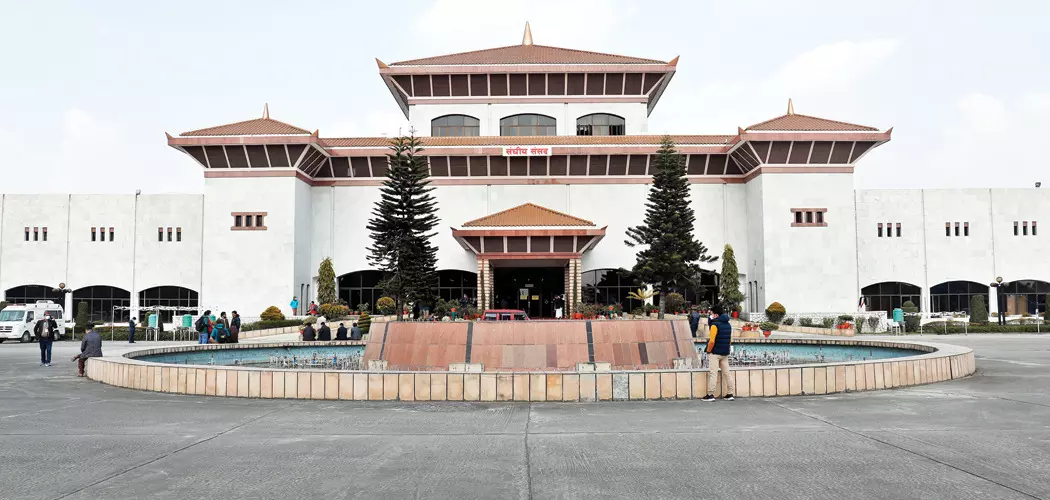 New Twist in Nepal Politics: నేపాల్ రాజకీయాల్లో కొత్త ముసురు: తాత్కాలిక నేతృత్వంపై జెన్-జెడ్ విభేదాలు New Twist in Nepal Politics: నేపాల్ రాజకీయాల్లో కొత్త ముసురు: తాత్కాలిక నేతృత్వంపై జెన్-జెడ్ విభేదాలు