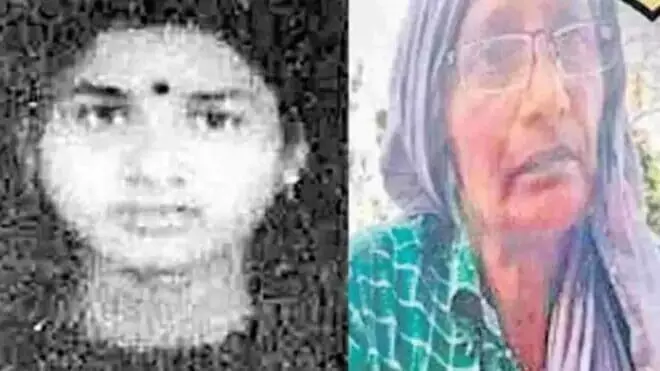 Maoist Sujatha: మోస్ట్ వాంటెడ్ మావోయిస్టు సుజాతక్క పోలీసుల ఎదుట లొంగిపోయారు Maoist Sujatha: మోస్ట్ వాంటెడ్ మావోయిస్టు సుజాతక్క పోలీసుల ఎదుట లొంగిపోయారు