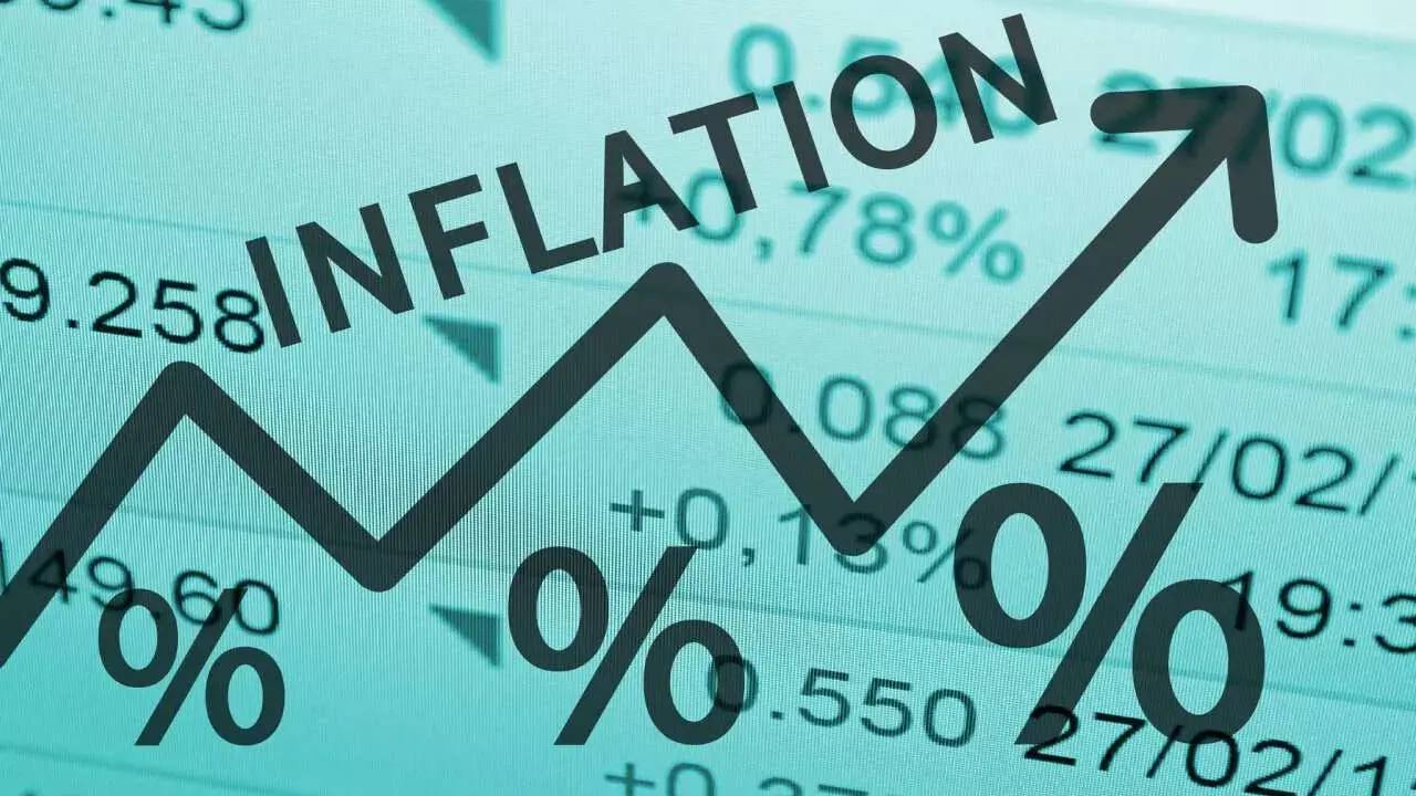 Inflation : ఆర్బీఐ టెన్షన్.. ద్రవ్యోల్బణం పెరుగుతుందా తగ్గుతుందా? Inflation : ఆర్బీఐ టెన్షన్.. ద్రవ్యోల్బణం పెరుగుతుందా తగ్గుతుందా?