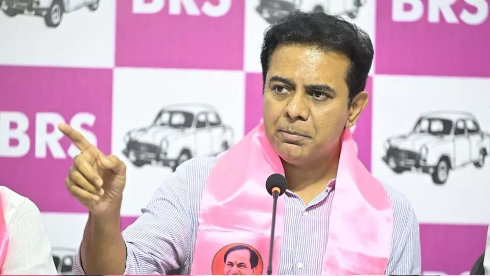 Jubilee Hills By-election: జూబ్లీహిల్స్ ఉప ఎన్నిక: కేటీఆర్ రంగంలోకి.. బీఆర్ఎస్ వ్యూహాత్మక అడుగులు Jubilee Hills By-election: జూబ్లీహిల్స్ ఉప ఎన్నిక: కేటీఆర్ రంగంలోకి.. బీఆర్ఎస్ వ్యూహాత్మక అడుగులు