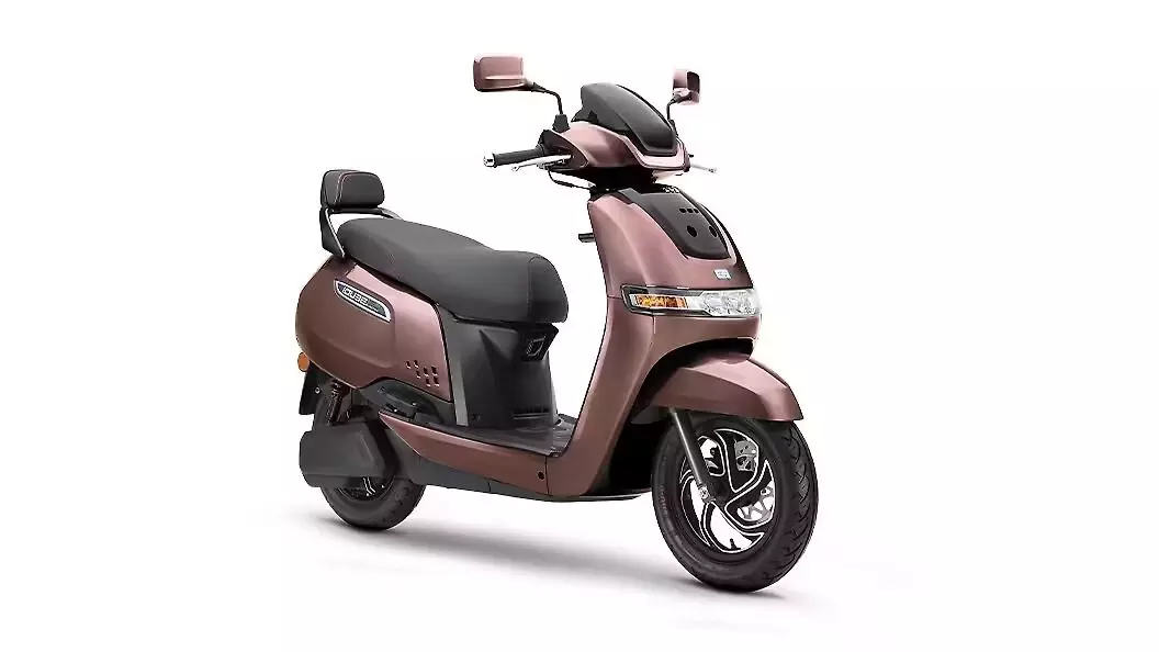 TVS icube : టీవీఎస్ ఐక్యూబ్లో అదిరిపోయే ఫీచర్.. స్కూటర్ను వాచ్తో కనెక్ట్ చేయొచ్చు! TVS icube : టీవీఎస్ ఐక్యూబ్లో అదిరిపోయే ఫీచర్.. స్కూటర్ను వాచ్తో కనెక్ట్ చేయొచ్చు!