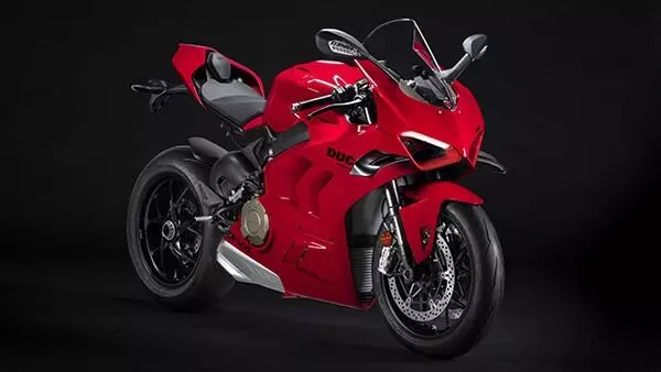 Ducati : సూపర్ బైక్లో డిఫెక్ట్.. డూకాటీకి పెద్ద షాక్.. 393 బైకులకు రీకాల్ Ducati : సూపర్ బైక్లో డిఫెక్ట్.. డూకాటీకి పెద్ద షాక్.. 393 బైకులకు రీకాల్