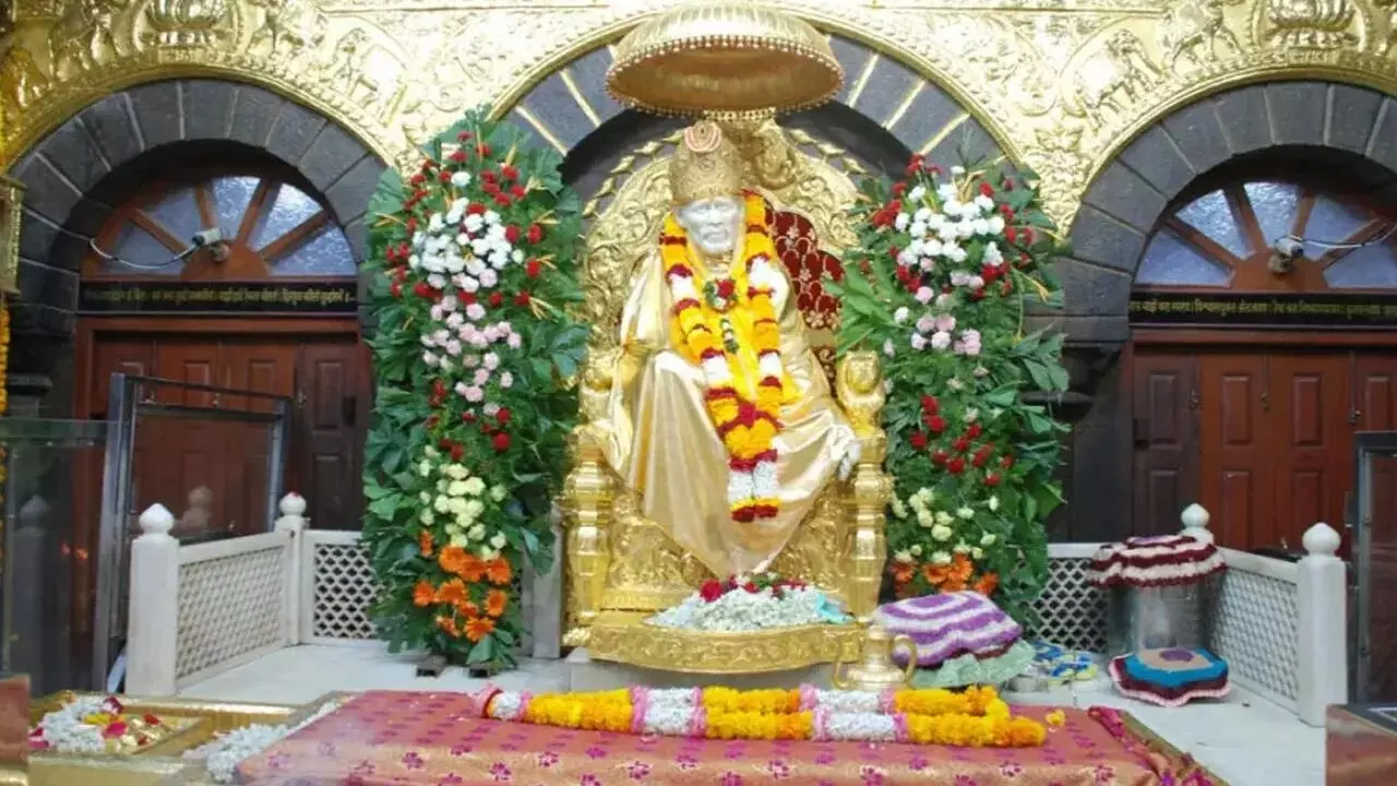 Sai Baba Idol Made Only with Marble: సాయిబాబా విగ్రహం పాలరాయితోనే ఎందుకు? Sai Baba Idol Made Only with Marble: సాయిబాబా విగ్రహం పాలరాయితోనే ఎందుకు?