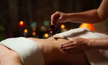 Applying Oil to Navel : నాభికి నూనెతో ఎన్నో ఆరోగ్య ప్రయోజనాలు.. ఏ నూనె సమస్యకు..?