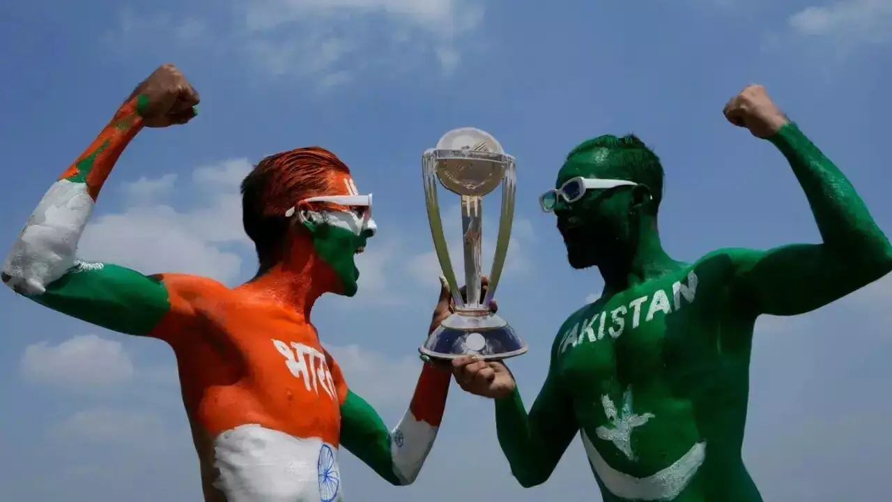 Asia Cup Final Clash: ఆసియాకప్ ఫైనల్ పోరు: మరోసారి ఇండియా vs పాకిస్తాన్ Asia Cup Final Clash: ఆసియాకప్ ఫైనల్ పోరు: మరోసారి ఇండియా vs పాకిస్తాన్