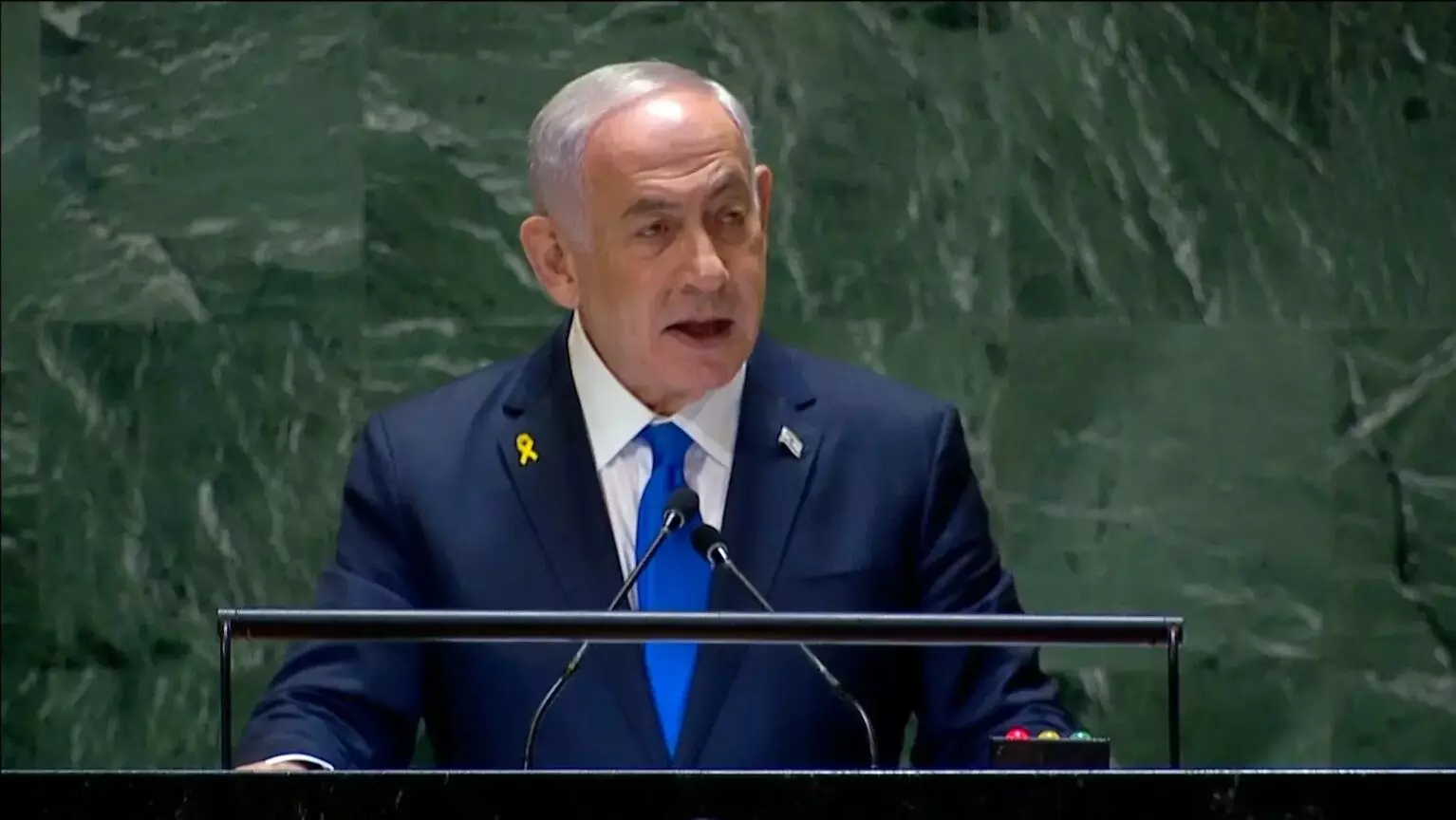 Israeli Prime Minister Benjamin Netanyahu: అరెస్టు భయంతో చుట్టూ తిరిగి అమెరికా చేరుకున్న నెతన్యాహు Israeli Prime Minister Benjamin Netanyahu: అరెస్టు భయంతో చుట్టూ తిరిగి అమెరికా చేరుకున్న నెతన్యాహు