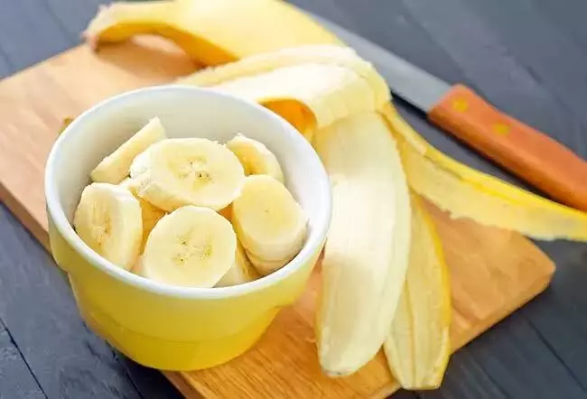 Eat a Banana on an Empty Stomach: పరగడుపున అరటిపండు తినకూడదా? Eat a Banana on an Empty Stomach: పరగడుపున అరటిపండు తినకూడదా?