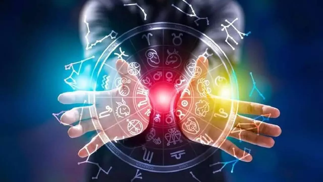 Never Accept These 7 Items for Free: పొరపాటున కూడా ఈ 7 వస్తువులను ఎవరి నుండి ఉచితంగా తీసుకోకండి..! Never Accept These 7 Items for Free: పొరపాటున కూడా ఈ 7 వస్తువులను ఎవరి నుండి ఉచితంగా తీసుకోకండి..!