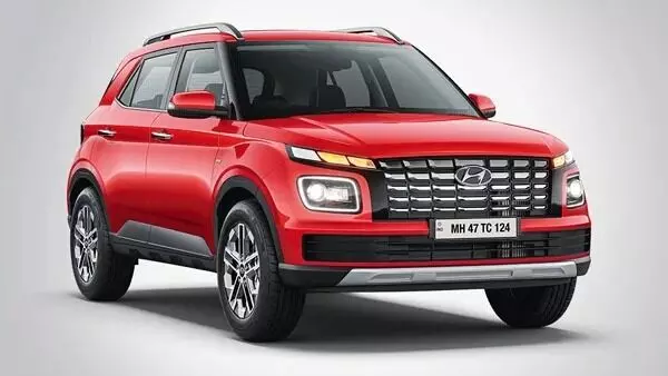 Hyundai Venue : టాటా నెక్సాన్ కు గట్టి పోటీ.. స్పోర్టీ లుక్లో కొత్త వెన్యూ ఎన్ లైన్ Hyundai Venue : టాటా నెక్సాన్ కు గట్టి పోటీ.. స్పోర్టీ లుక్లో కొత్త వెన్యూ ఎన్ లైన్