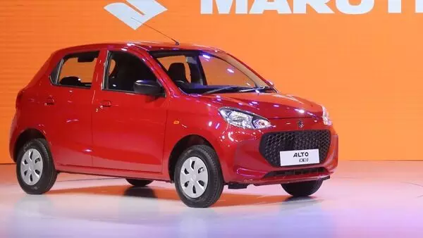 Maruti : పండుగ కళ తెచ్చిన జీఎస్టీ.. నవరాత్రుల్లో 80000 కార్లు అమ్మి మారుతి రికార్డ్ Maruti : పండుగ కళ తెచ్చిన జీఎస్టీ.. నవరాత్రుల్లో 80000 కార్లు అమ్మి మారుతి రికార్డ్