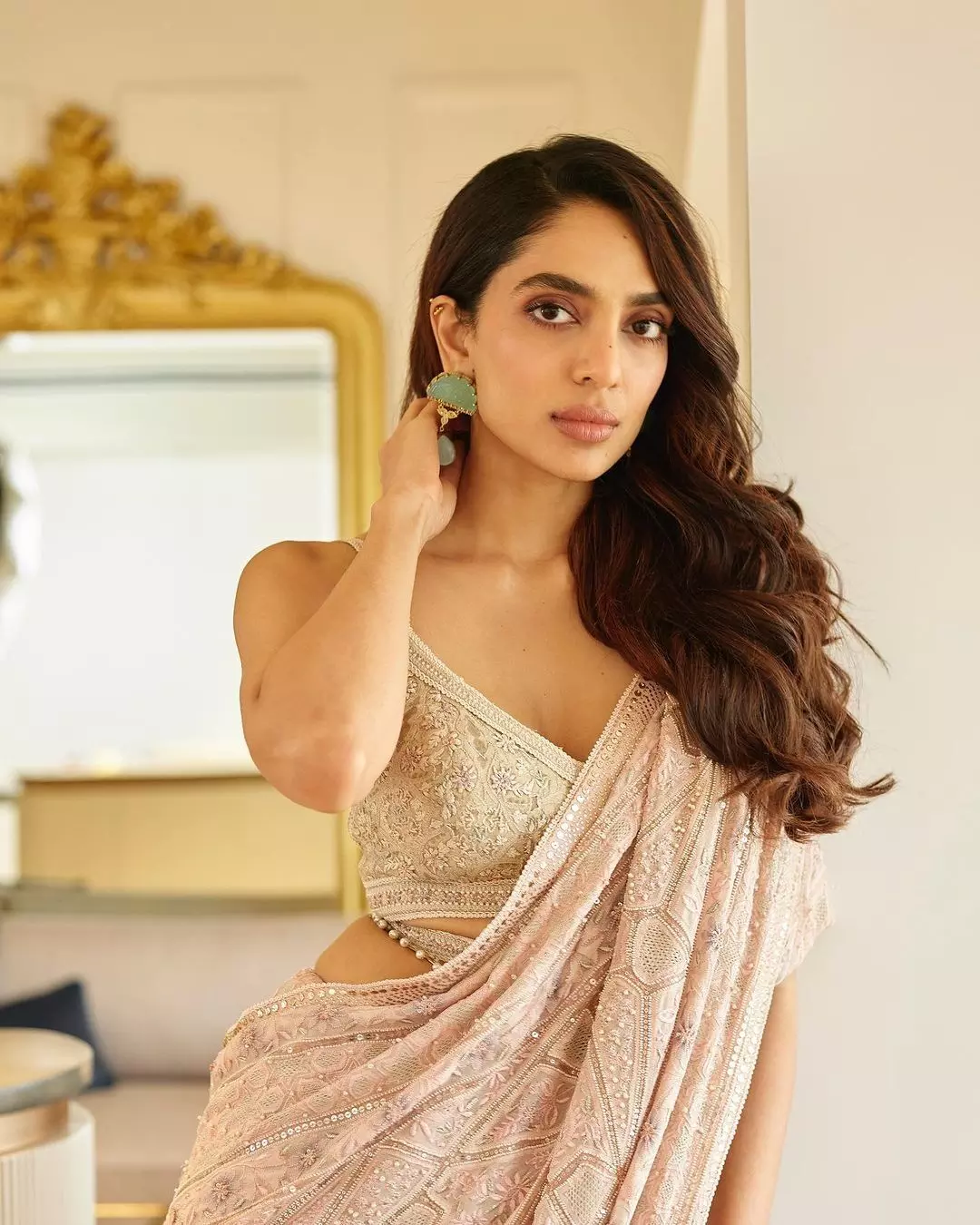Sobhita Dhulipala: నటనకు దూరం కాలేదు: గుడ్న్యూస్ చెప్పిన శోభిత ధూళిపాళ.. Sobhita Dhulipala: నటనకు దూరం కాలేదు: గుడ్న్యూస్ చెప్పిన శోభిత ధూళిపాళ..