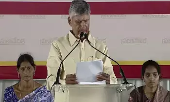 CM Chandrababu: దీపావళికి 3 లక్షల గృహప్రవేశాలు.. దత్తి ప్రజావేదికలో సీఎం ప్రకటన.. పేదలకు ఇళ్లు సిద్ధం చేస్తున్నాం: సీఎం చంద్రబాబు