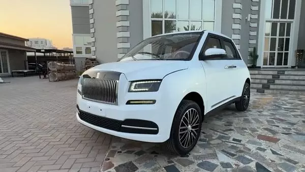 Rolls Royce : రోల్స్ రాయిస్ కార్లు ఉన్న బాలీవుడ్ ప్రముఖులు వీరే.. లిస్ట్లో షారుఖ్, ప్రియాంక, ఆమిర్ Rolls Royce : రోల్స్ రాయిస్ కార్లు ఉన్న బాలీవుడ్ ప్రముఖులు వీరే.. లిస్ట్లో షారుఖ్, ప్రియాంక, ఆమిర్