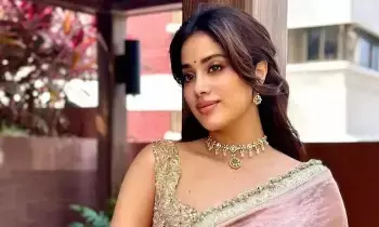 Janhvi Kapoor’s Emotional Statement: మా కష్టాలు చెబితే ఎవరూ వినరు: జాన్వీ Janhvi Kapoor’s Emotional Statement: మా కష్టాలు చెబితే ఎవరూ వినరు: జాన్వీ