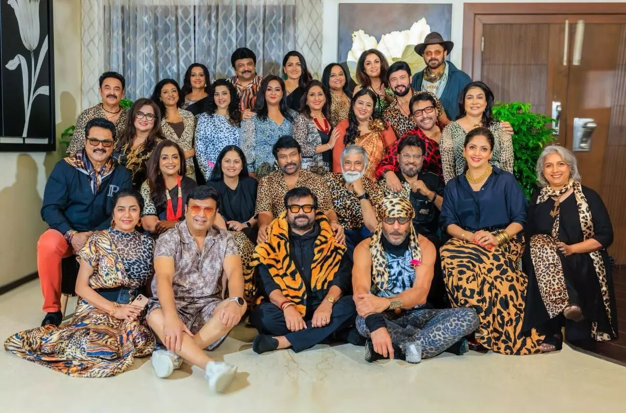1980s Stars Reunion: 1980s స్టార్స్ రీ యూనియన్..తారలంతా ఒకే చోట 1980s Stars Reunion: 1980s స్టార్స్ రీ యూనియన్..తారలంతా ఒకే చోట